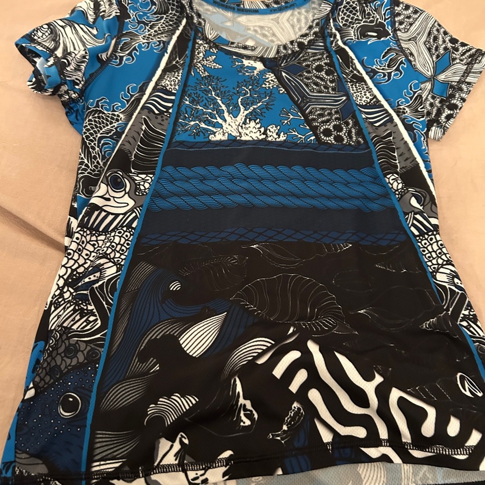 Limited edition INKnBURN women’s medium running shirt